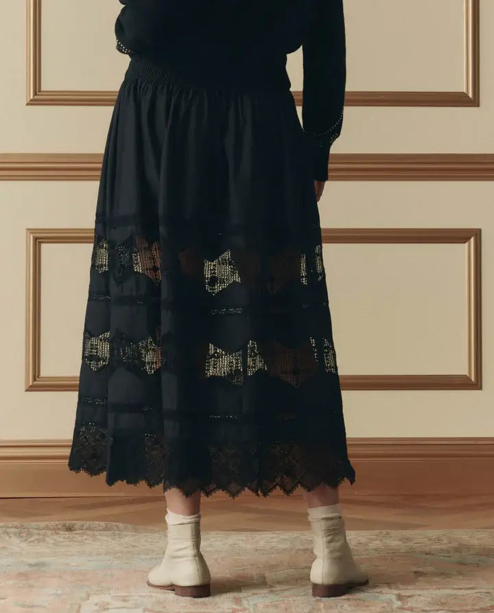 THE ROSETTE CROCHET CANARY SKIRT