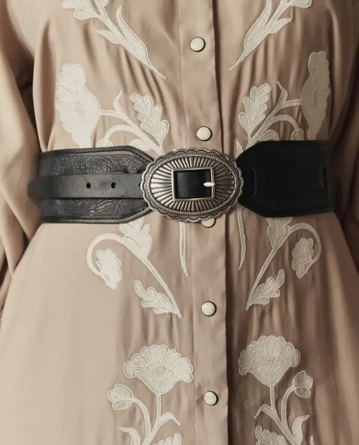 THE TOOLED WAIST BELT