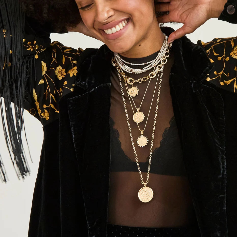 STRONG PETITE EMBELLISHED COIN (RISING SUN)