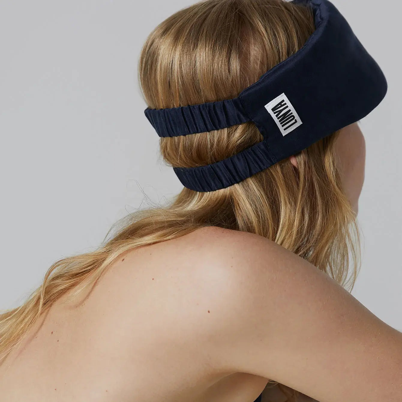 WEIGHTED SILK SLEEP MASK