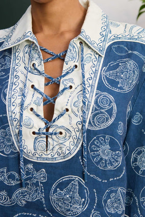 LUCKY LACE UP TOP