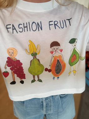 FASHION FRUIT BOYFRIEND CROP TOP