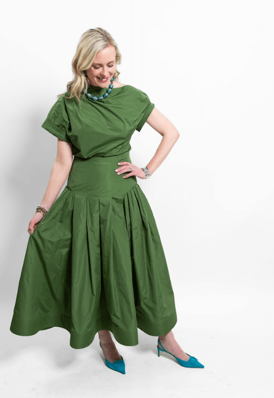 SEAM DETAIL FULL SKIRT