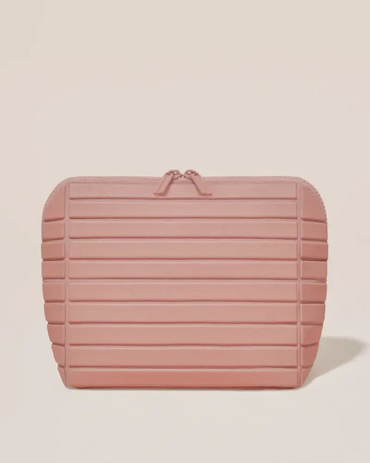 THE MEDIUM BLUSH TRAVELLER