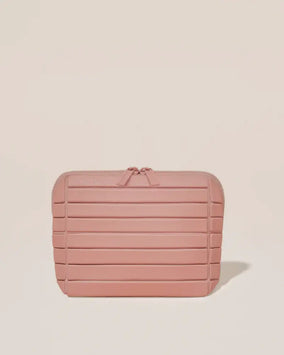 THE SMALL BLUSH TRAVELLER