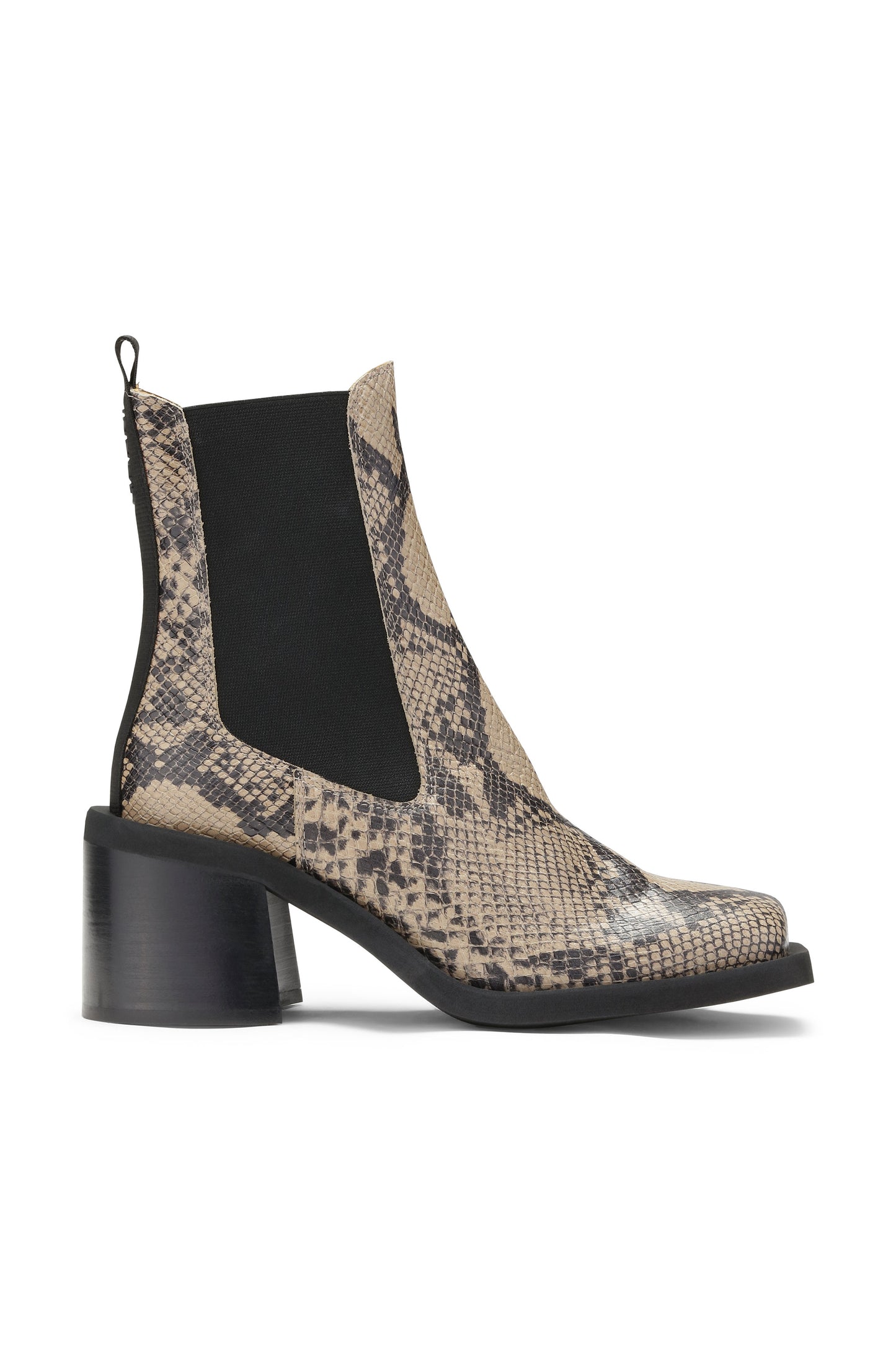 WIDE WELT SQUARED TOP HEELED CHELSEA BOOT